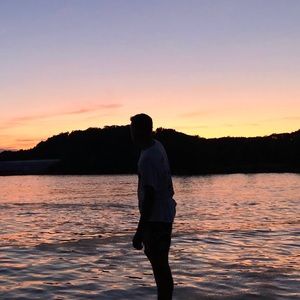 Meet your Posher, Luis